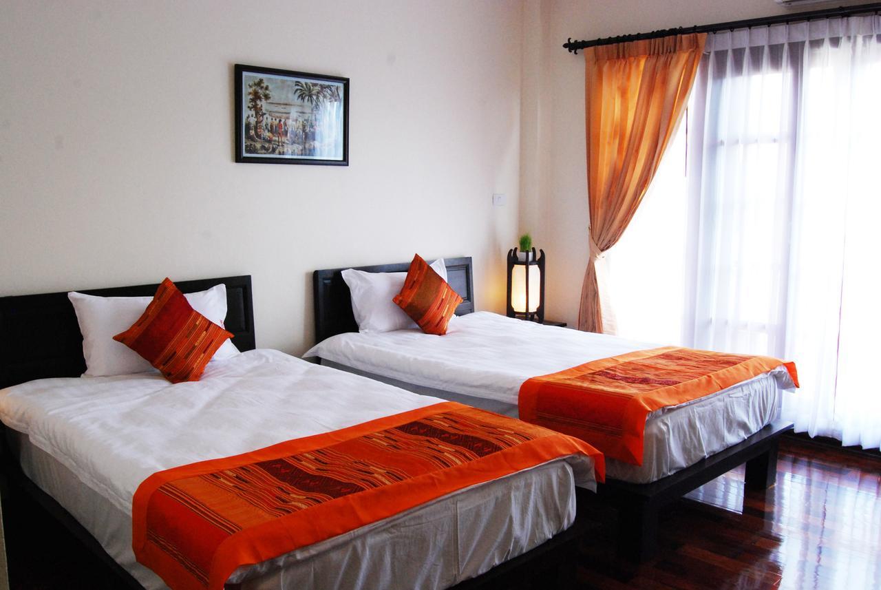 Vayakorn Inn Vientiane Exteriör bild
