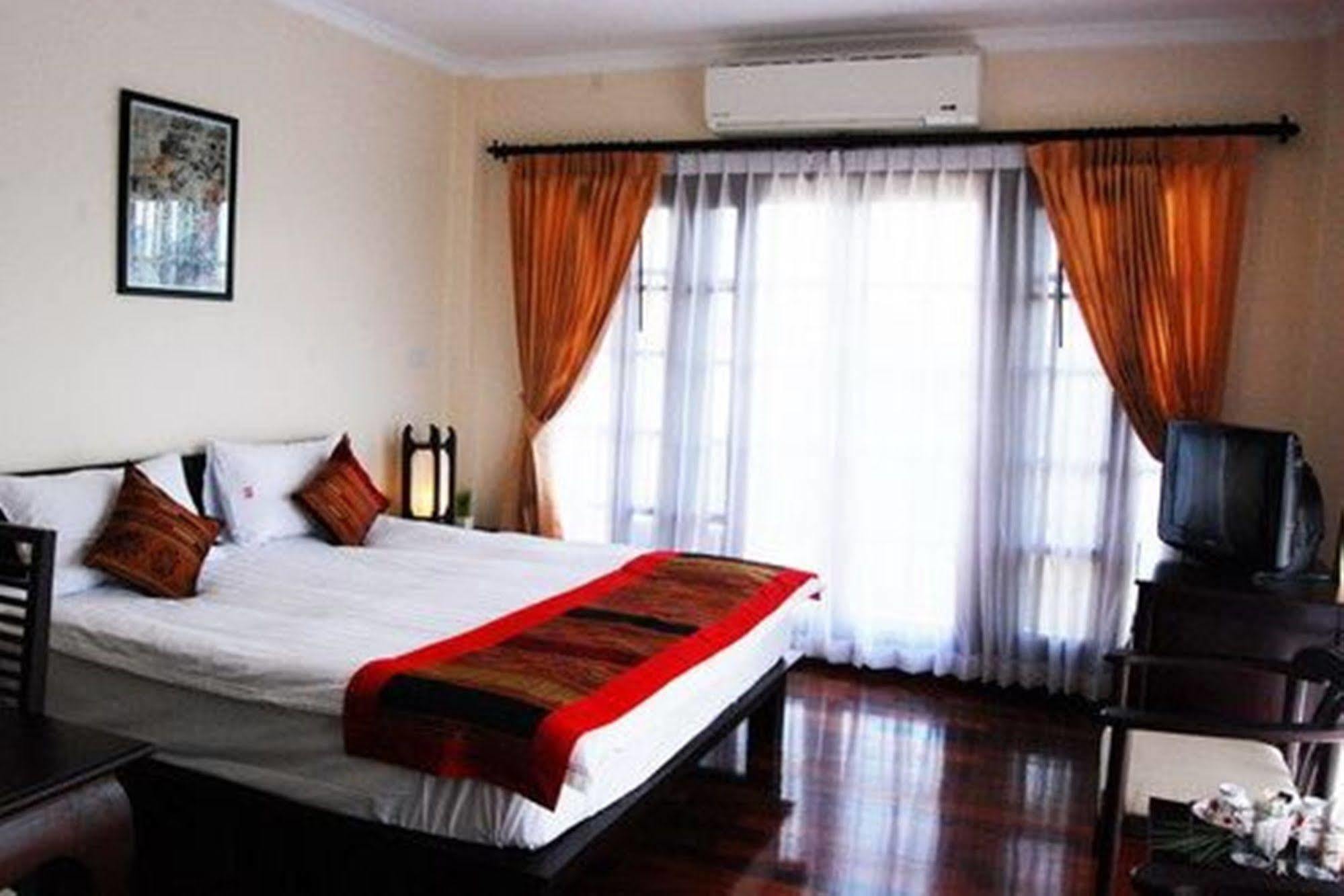 Vayakorn Inn Vientiane Exteriör bild