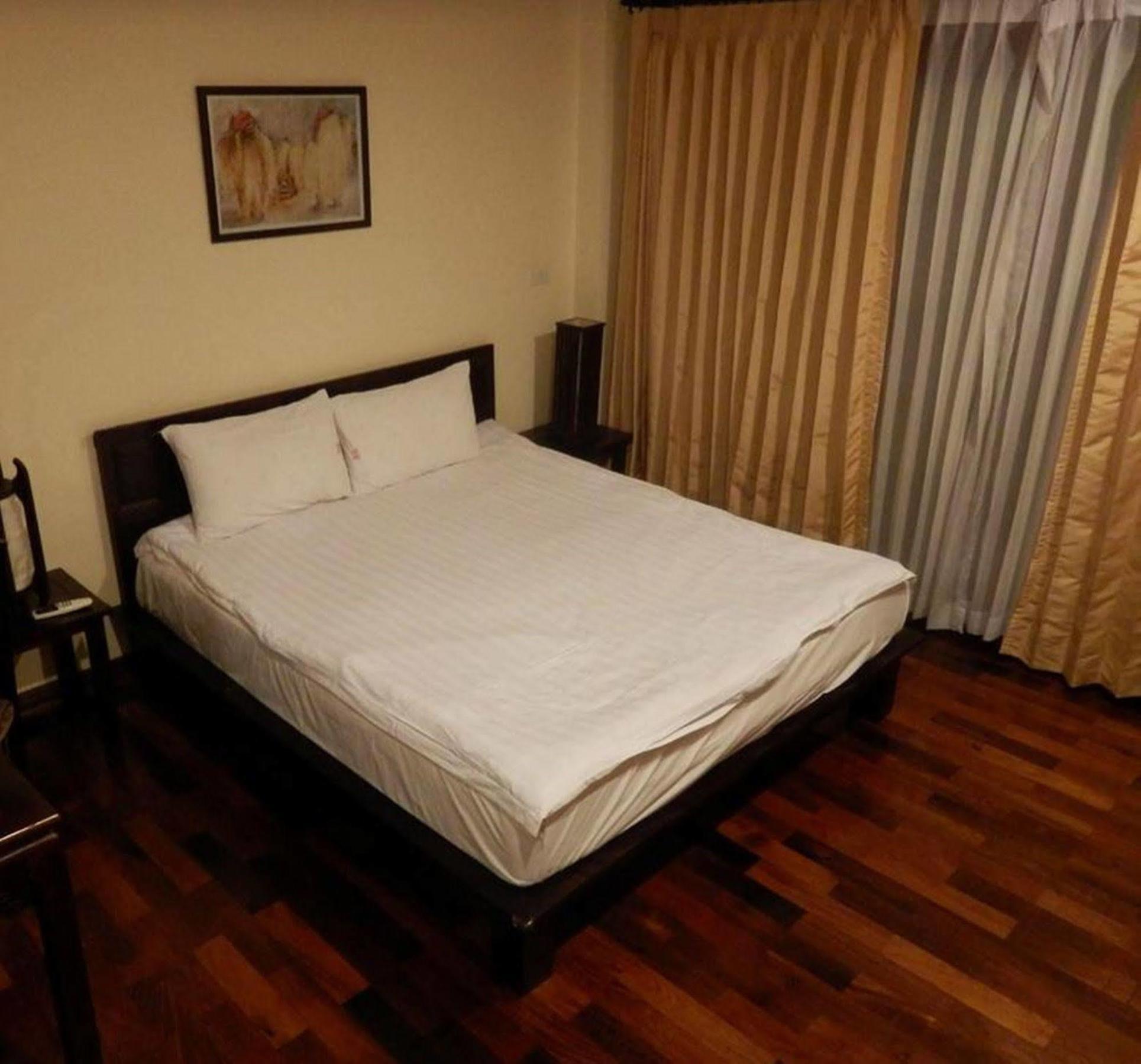 Vayakorn Inn Vientiane Exteriör bild