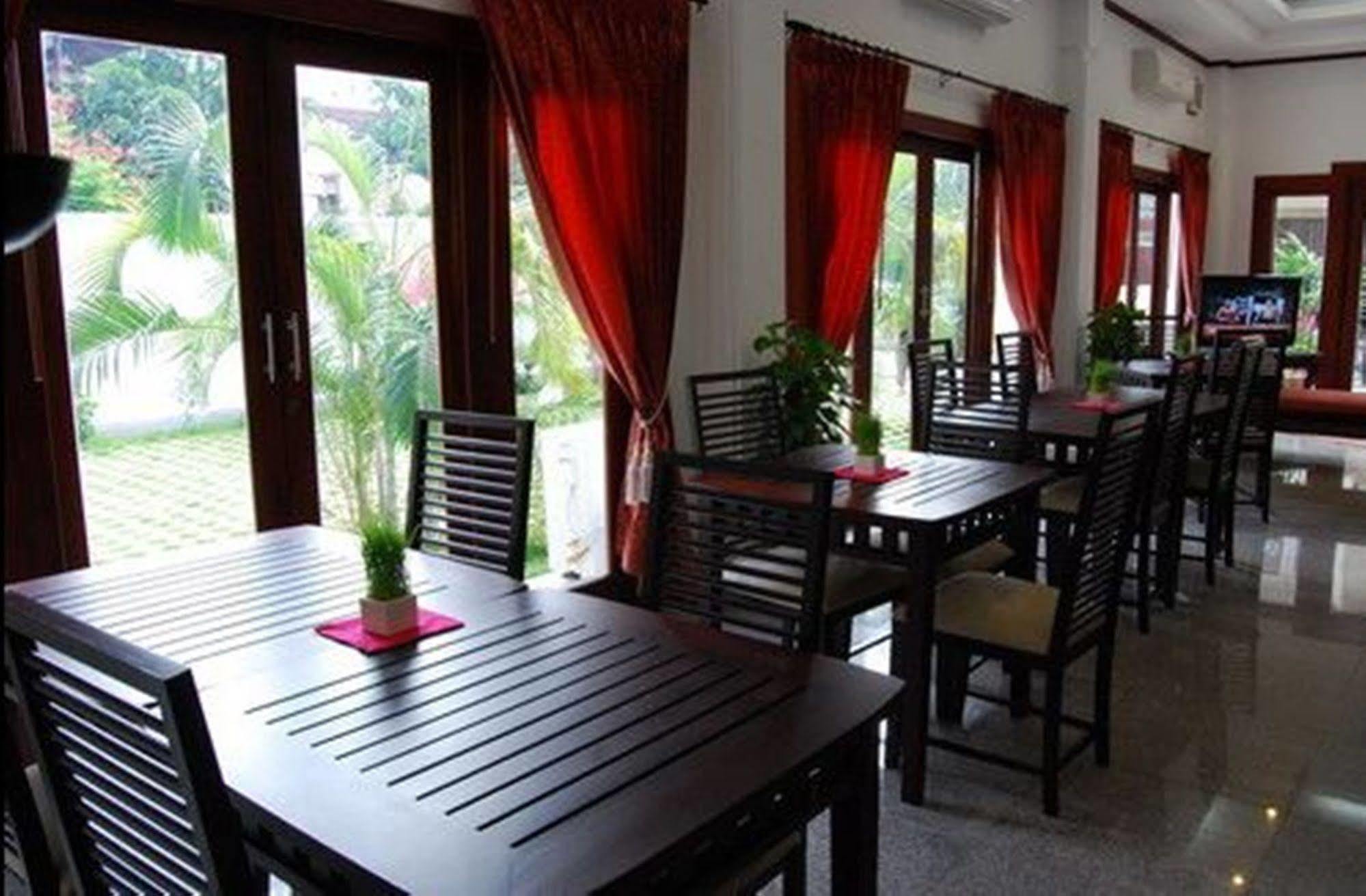 Vayakorn Inn Vientiane Exteriör bild